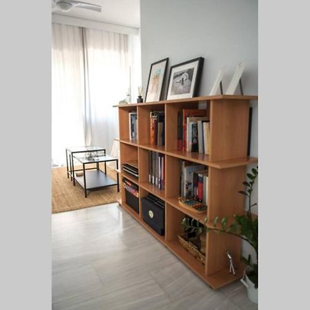 Your Cozy Downtown Home - Apartment Larissa Buitenkant foto