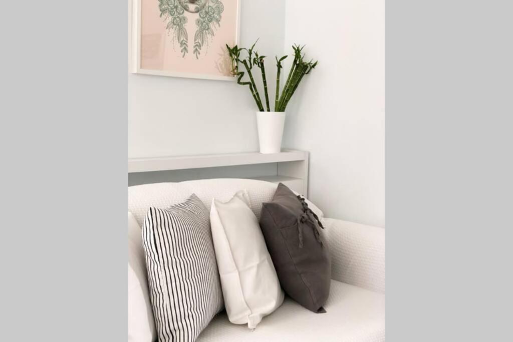 Your Cozy Downtown Home - Apartment Larissa Buitenkant foto