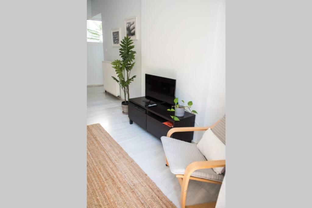 Your Cozy Downtown Home - Apartment Larissa Buitenkant foto